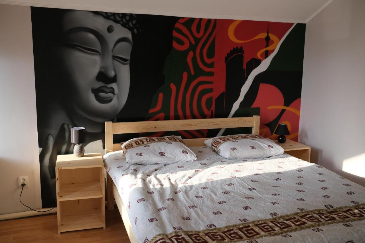 Wanderlust Hostel Riverside Almaty Ngoại thất bức ảnh